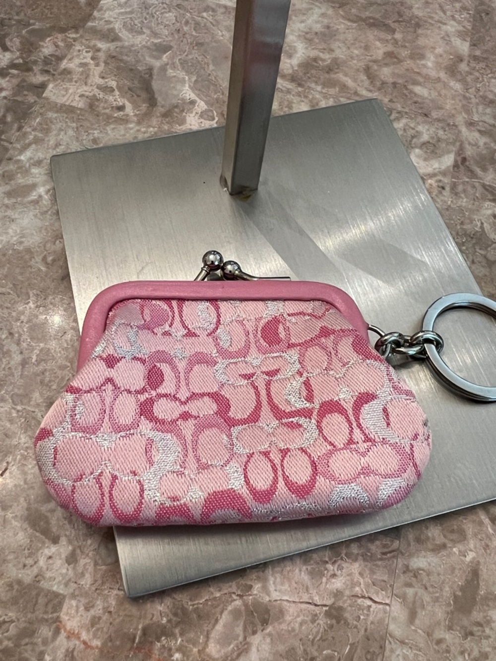 Coach Vintage Ltd. Ed Optic Lurex Mini Pink Signature Kisslock Coin Purse RARE - Picture 14 of 16